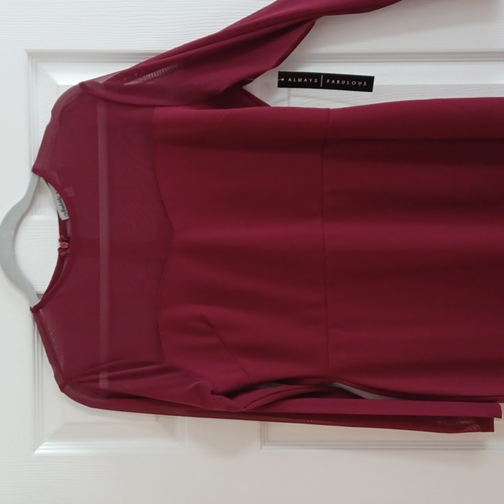Woman's size L maroon NWT Dress
